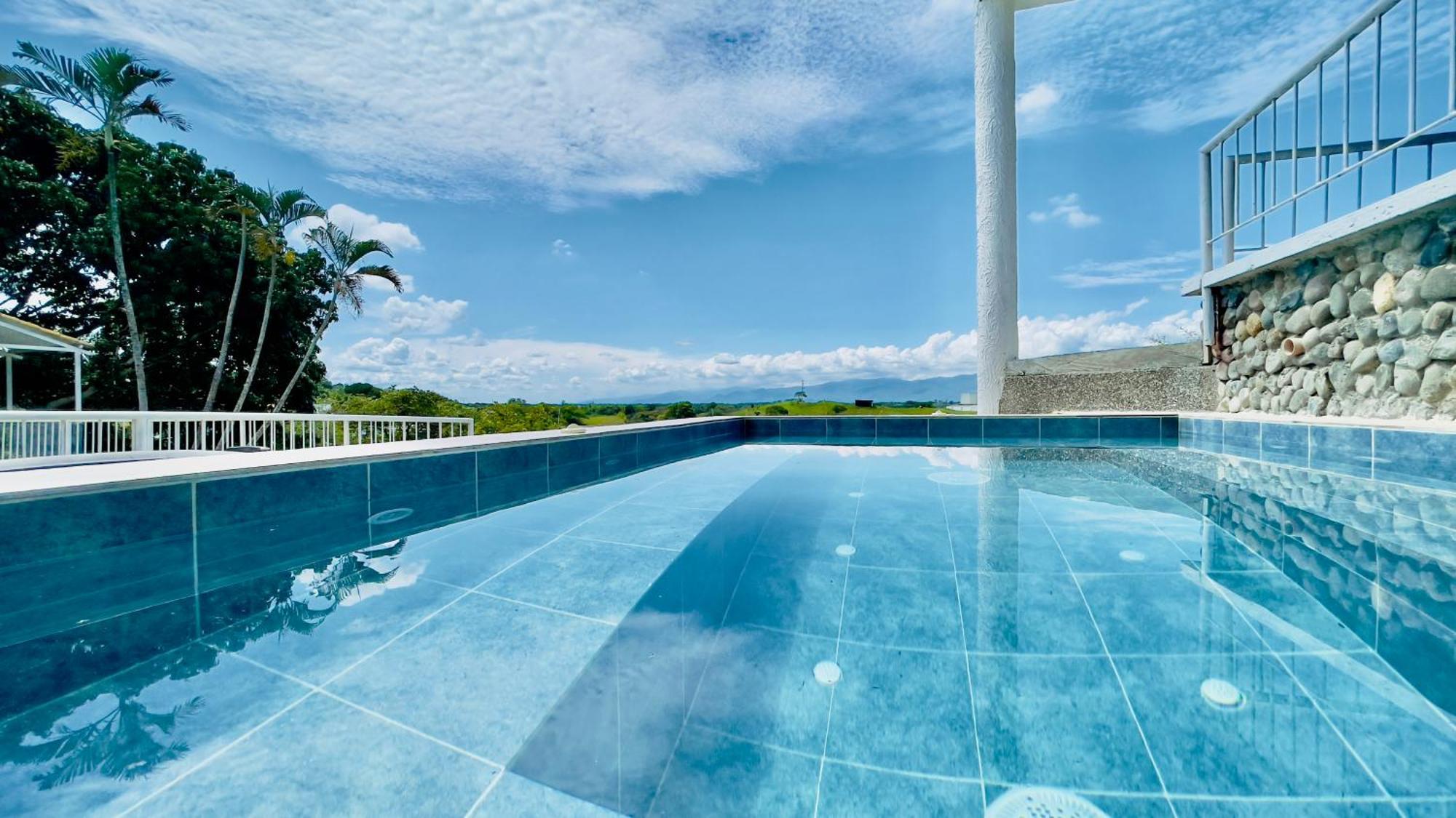 Hotel Loto Del Viento Cartago Exteriér fotografie
